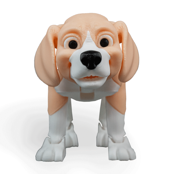 Fafik Beagle – piesek z druku 3D do zabawy przedstawiająca uroczego pieska rasy beagle z dużymi uszami, ruchomym ogonem i łapkami. Model w kolorach białym, beżowym i czarnym, stojący na czterech łapach, z dużymi oczami i realistycznymi detalami. Gotowy do zabawy, wykonany z PLA.
