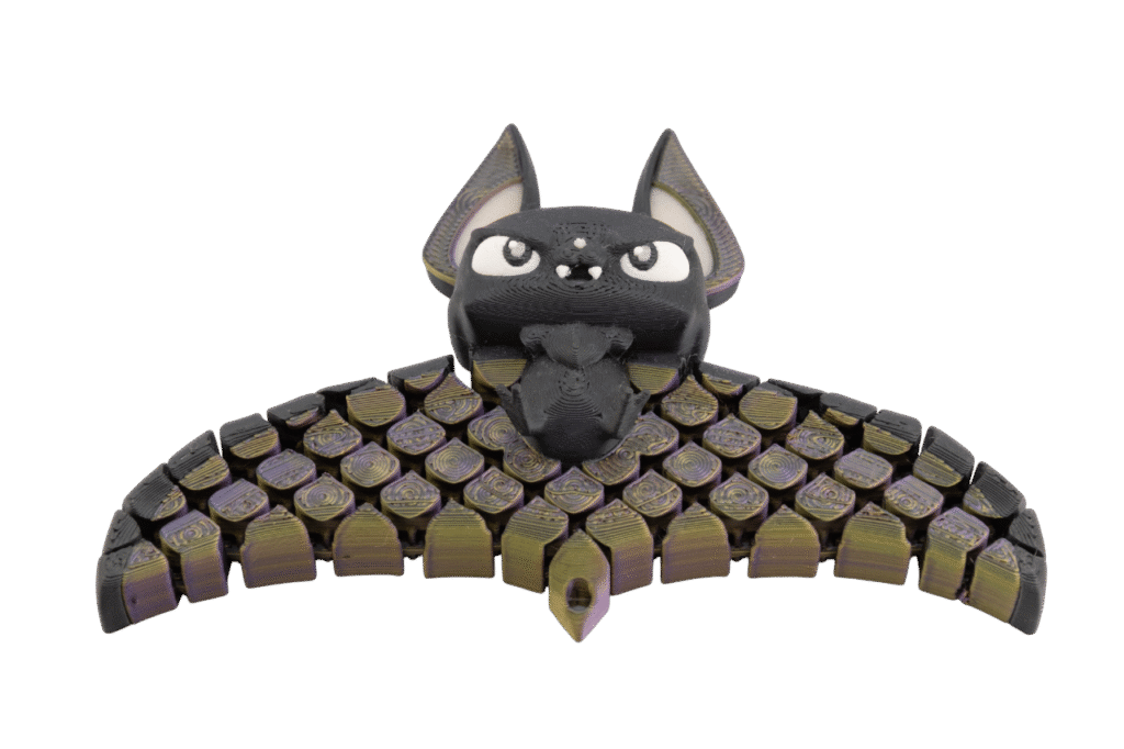 Vampik – megaz brelok nietoperz z druku 3D – zdjęcie produktu w użyciu