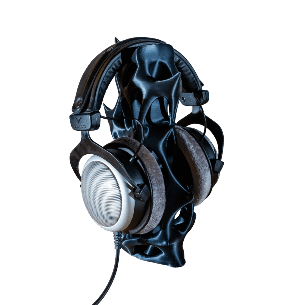 Wełnom - stojak na słuchawki z druku 3D – zdjęcie produktu w użyciu